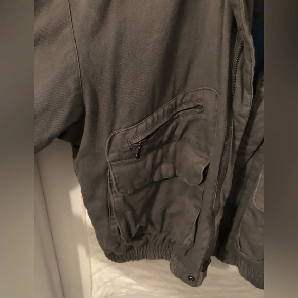 Vintage Peter England Coat with graphics on inner lining - Picture 3 of 7